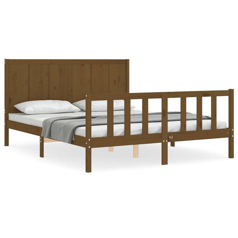 Foto van The living store massief grenenhouten bedframe - 205.5 x 155.5 x 100 cm - honingbruin - king size