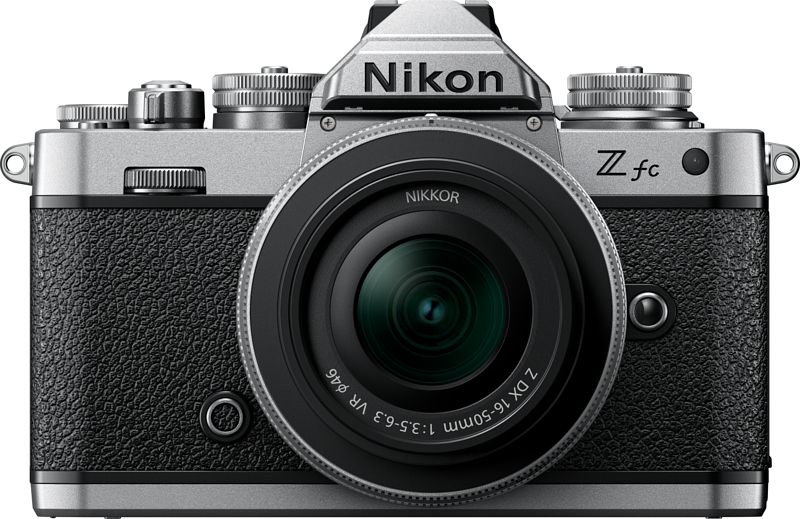 Foto van Nikon z fc + nikkor z 16-50mm f/3.5-6.3 vr + 50-250mm f/4.5-6.3