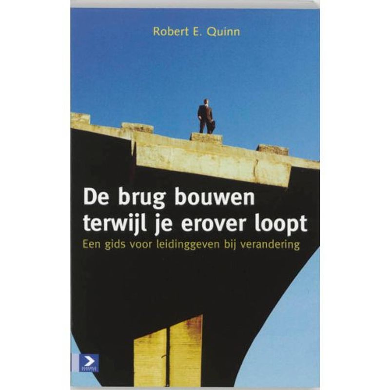 Foto van De brug bouwen terwijl je erover loopt