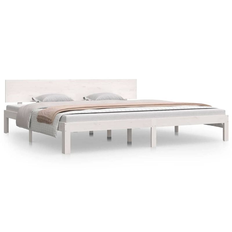 Foto van The living store bed the living store grenenhouten bedframe - 205.5 x 203.5 x 69.5 cm - wit