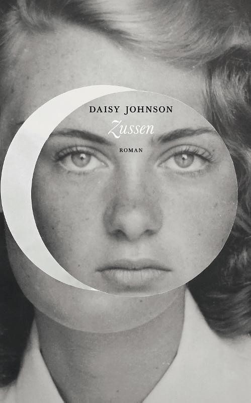 Foto van Zussen - daisy johnson - paperback (9789083048086)