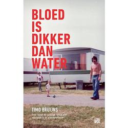 Foto van Bloed is dikker dan water