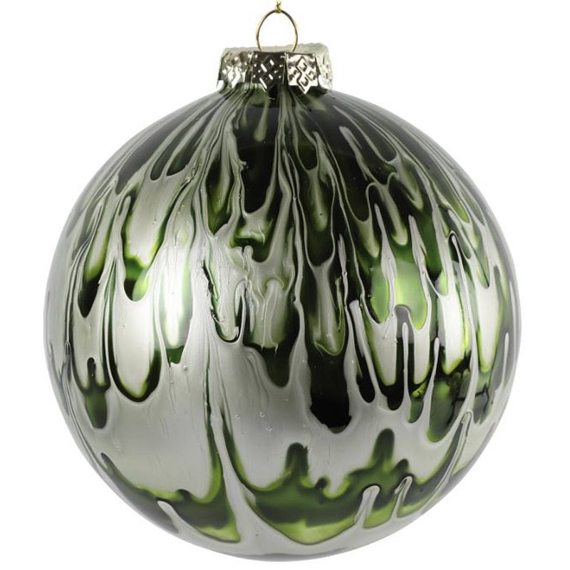 Foto van Non-branded kerstbal laney 8 cm glas groen/zilver