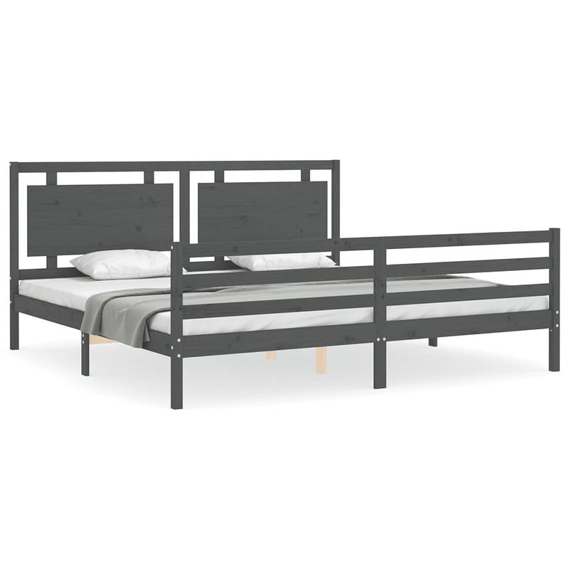 Foto van The living store massief grenenhouten bed - grijs - 205.5 x 205.5 x 100 cm - multiplex lattenbodem