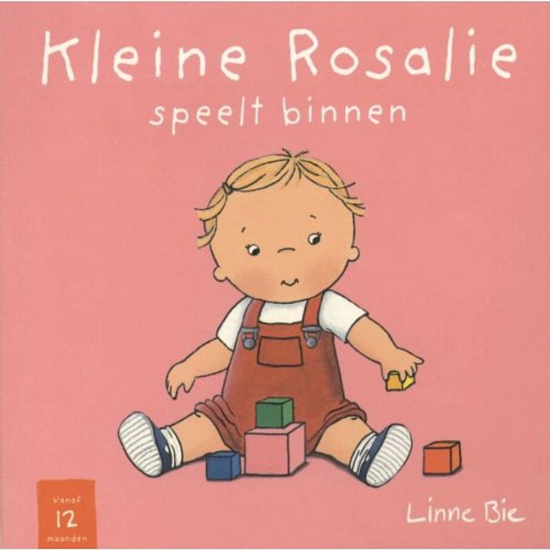 Foto van Kleine rosalie speelt binnen