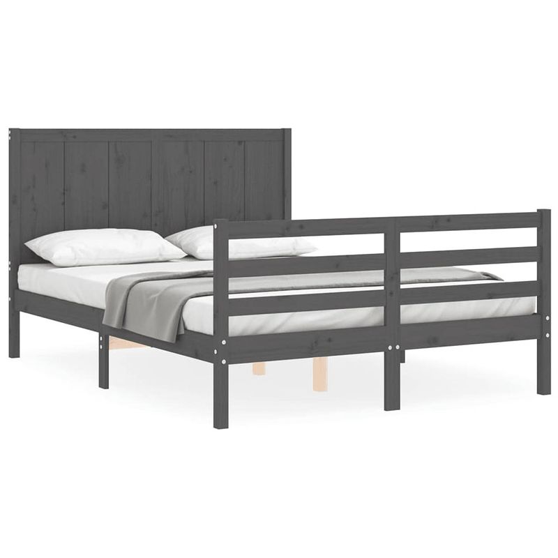 Foto van The living store massief grenen houten bedframe - 195.5 x 125.5 x 100 cm - grijs