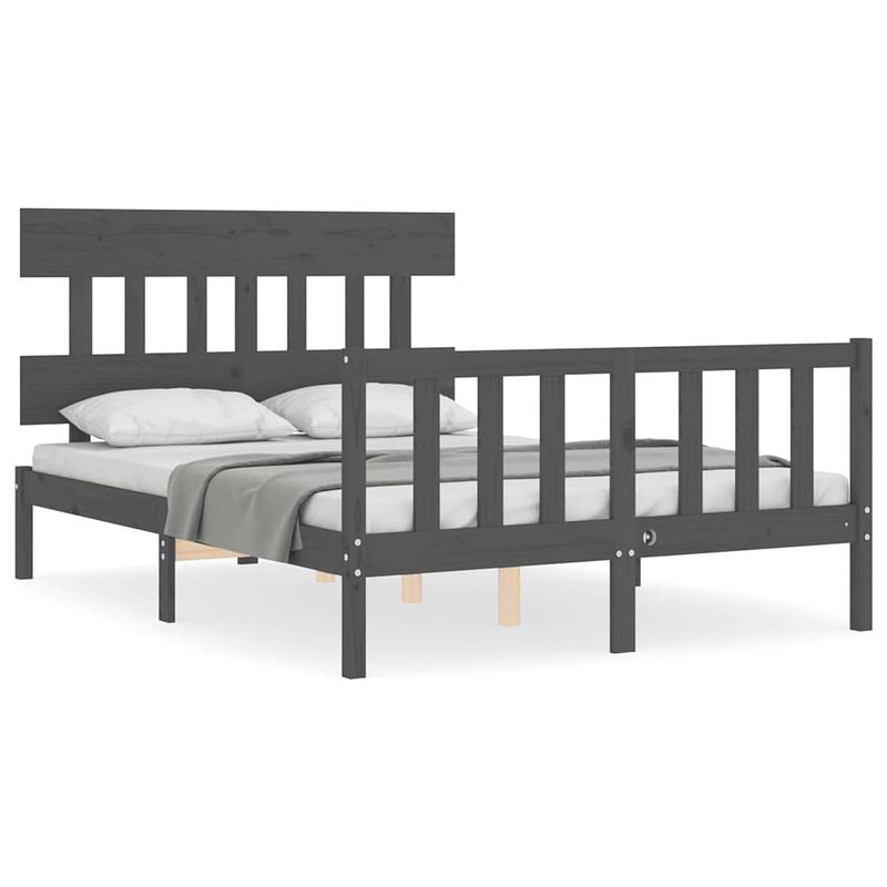 Foto van The living store bedframe - grenenhout - grijs - 205.5 x 125.5 x 81 cm - montage vereist