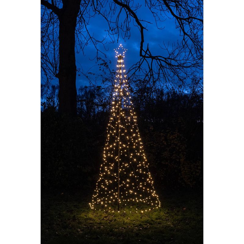 Foto van Anna'ss collection - tree with star on pole diameter100x320 cm480 led classic warm