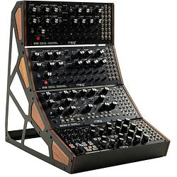 Foto van Moog mother-32 four-tier rack voor 4 synths