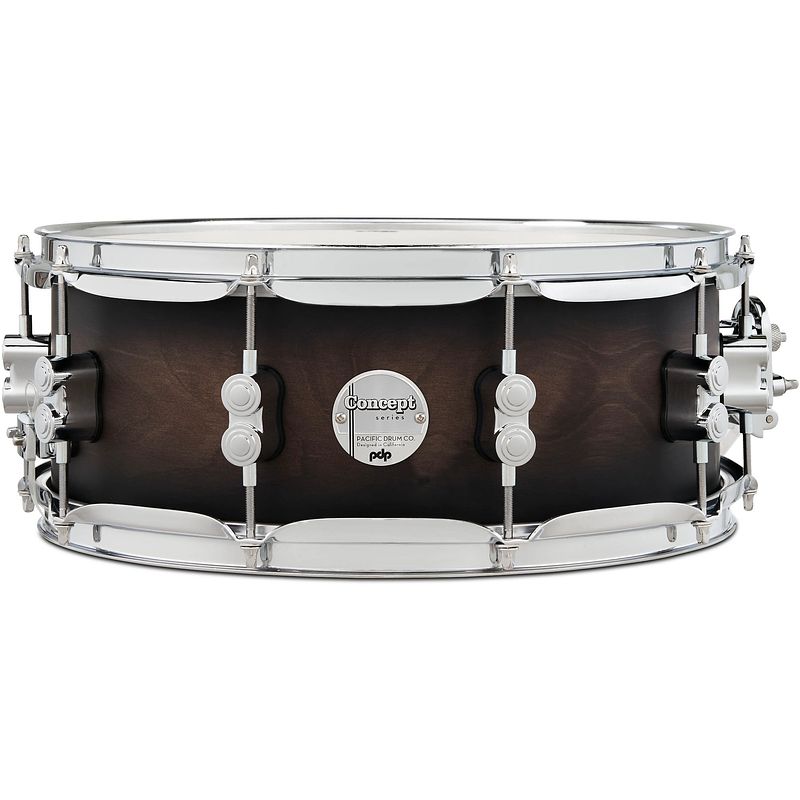 Foto van Pdp drums pdcm5514ssscb concept maple finish satin charcoal burst 14 x 5.5 inch snaredrum