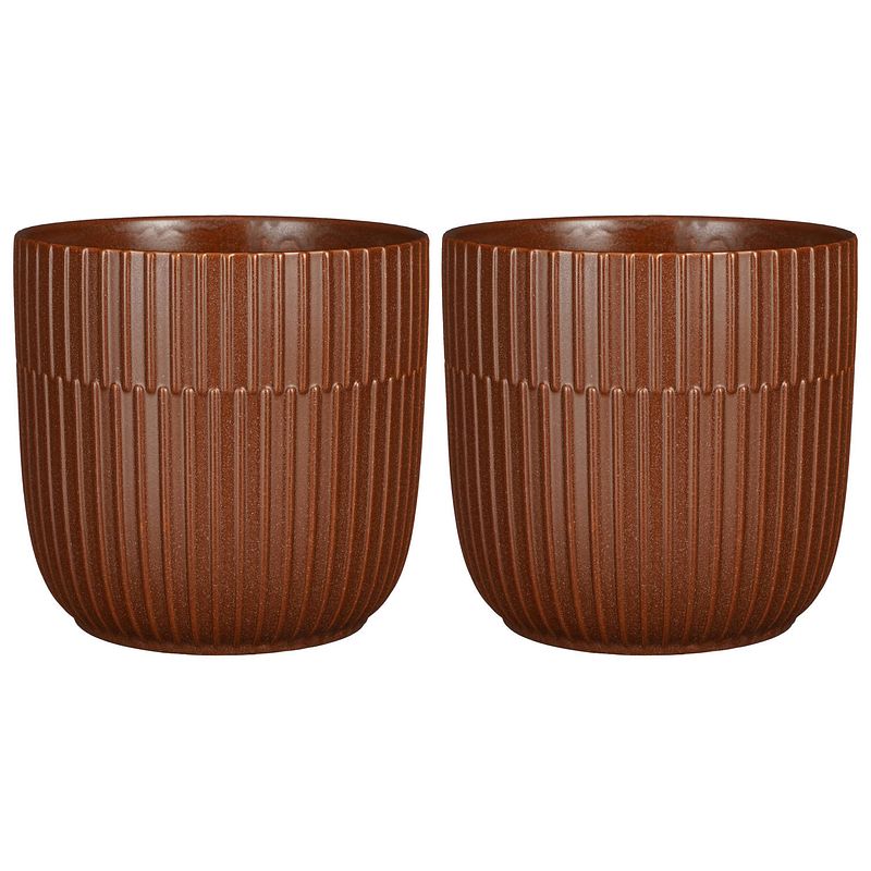 Foto van 2x stuks plantenpot/bloempot keramiek mat bruin stripes patroon - d19/h18 cm - plantenpotten