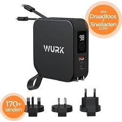 Foto van Wurk - 5-in-1 powerpack - powerbank - draadloze oplader - wereldstekker - ingebouwde usb-c & lightning kabel