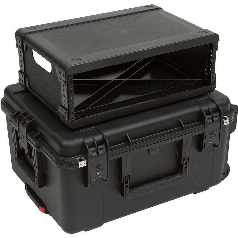 Foto van Skb 3i-2217m103u fly rack flightcase 3u (trolley)