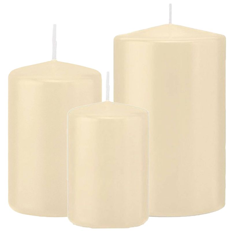 Foto van Stompkaarsen set van 6x stuks creme wit 10-12-15 cm - stompkaarsen