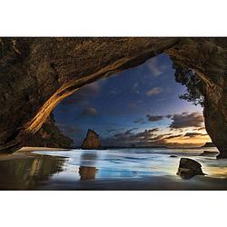 Foto van Wizard+genius cathedral cove in new zealand vlies fotobehang 384x260cm 8-banen