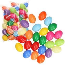 Foto van 50x gekleurde kunststof eieren decoratie 6 cm hobby - feestdecoratievoorwerp