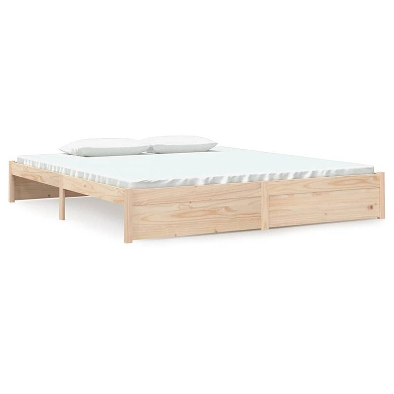 Foto van The living store bedframe massief grenenhout - 205.5 x 185.5 x 31 cm - rustieke uitstraling