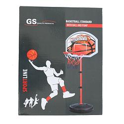Foto van Basketball stand met bal en pomp