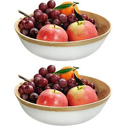 Foto van 2x bamboe houten/witte broodmand/fruitschaal/serveerschaal 23 x 6 cm - fruitschalen