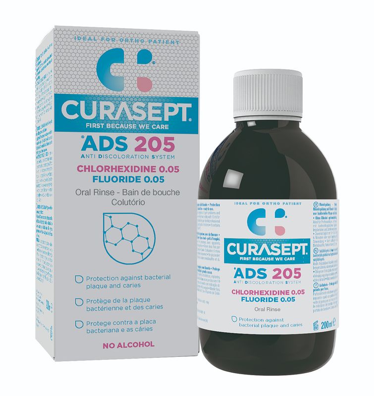 Foto van Curasept ads 205 mondspoeling 0.05% chx + 0.05% fl