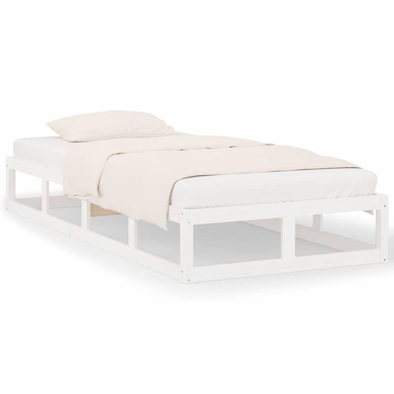 Foto van The living store houten bedframe - eenpersoonsbed - 205.5x105.5x28 cm - wit - massief grenenhout - stabiel - geschikt