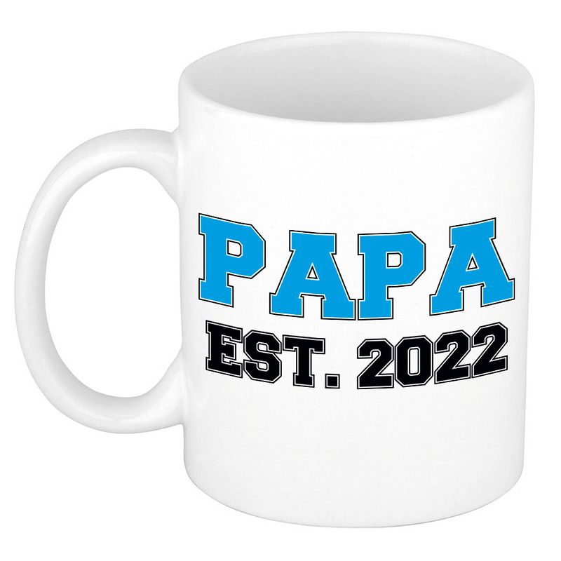 Foto van Papa est 2022 cadeau mok / beker wit met blauwe letters 300 ml - feest mokken