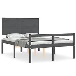 Foto van The living store massief grenenhouten bedframe - grijs - 140 x 200 cm - functioneel hoofd- en voeteneinde