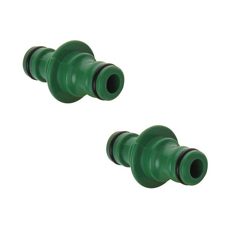 Foto van Set van 2x stuks tuinslang koppelstukken groen 5,5 cm - tuinslangaccessoires