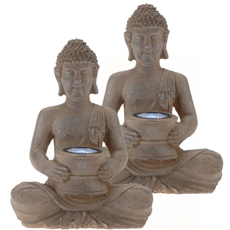 Foto van 2x stuks tuinverlichting solar lamp boeddha beelden bruin 28 cm - tuinbeelden