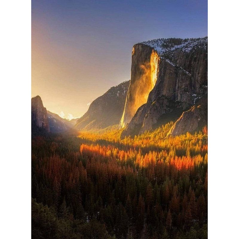 Foto van Wizard+genius yosemite national park usa vlies fotobehang 192x260cm 4-banen