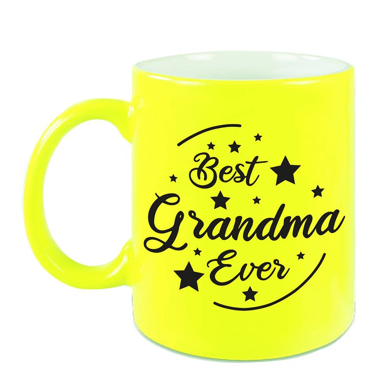 Foto van Best grandma ever cadeau koffiemok / theebeker neon geel 330 ml - feest mokken