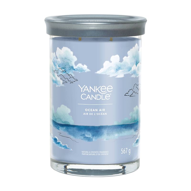 Foto van Yankee candle geurkaars large tumbler - met 2 lonten - ocean air - 15 cm / ø 10 cm