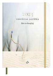 Foto van Essencio agenda 2023 groot - essencio - paperback (9789491808838)