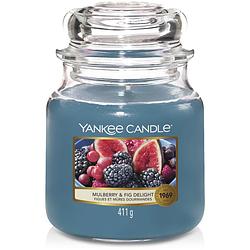 Foto van Yankee candle geurkaars medium mulberry & fig delight - 13 cm / ø 11 cm