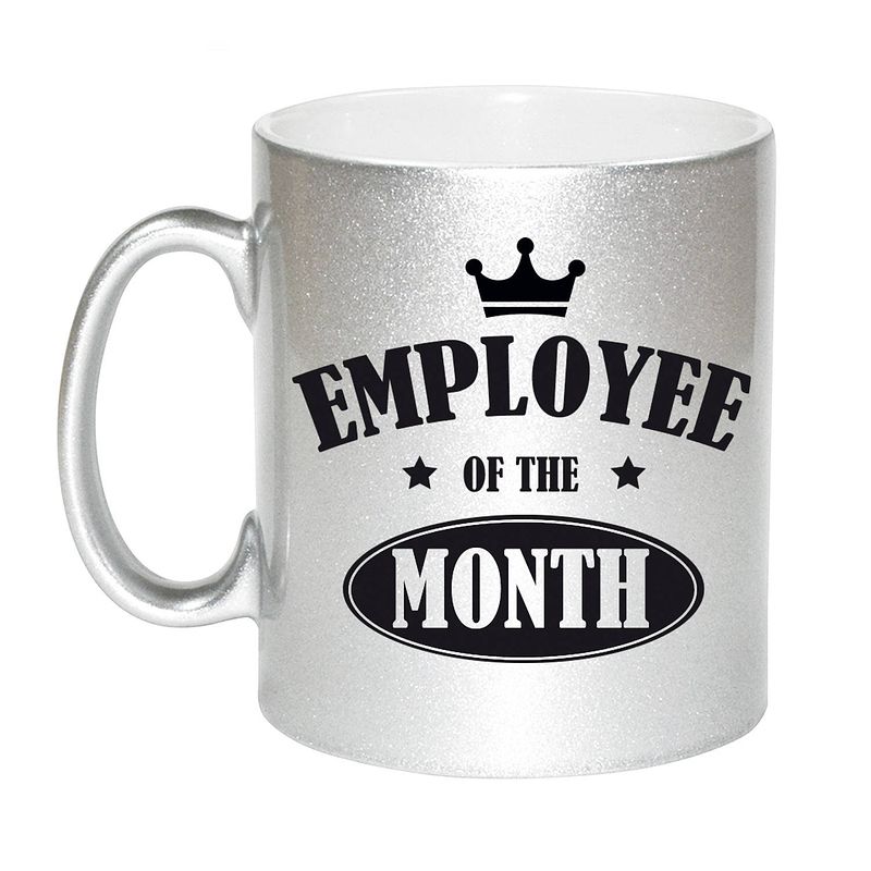 Foto van 1x stuks collega cadeau mok / beker zilver employee of the month - feest mokken