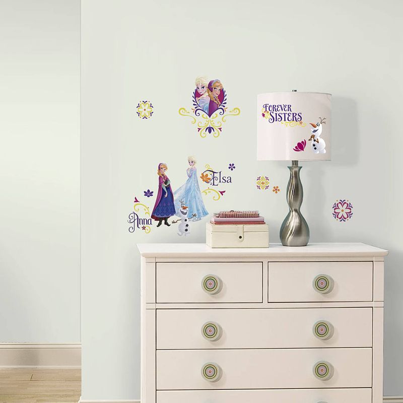 Foto van Roommates disney frozen muurstickers lente