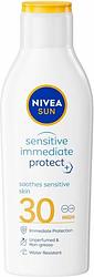 Foto van Nivea sun sensitive immediate protect spf30 zonnemelk