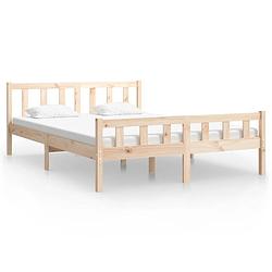 Foto van The living store bedframe grenenhout - klassiek design - 140x200 cm - onbehandeld