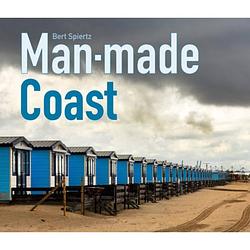 Foto van Man made coast