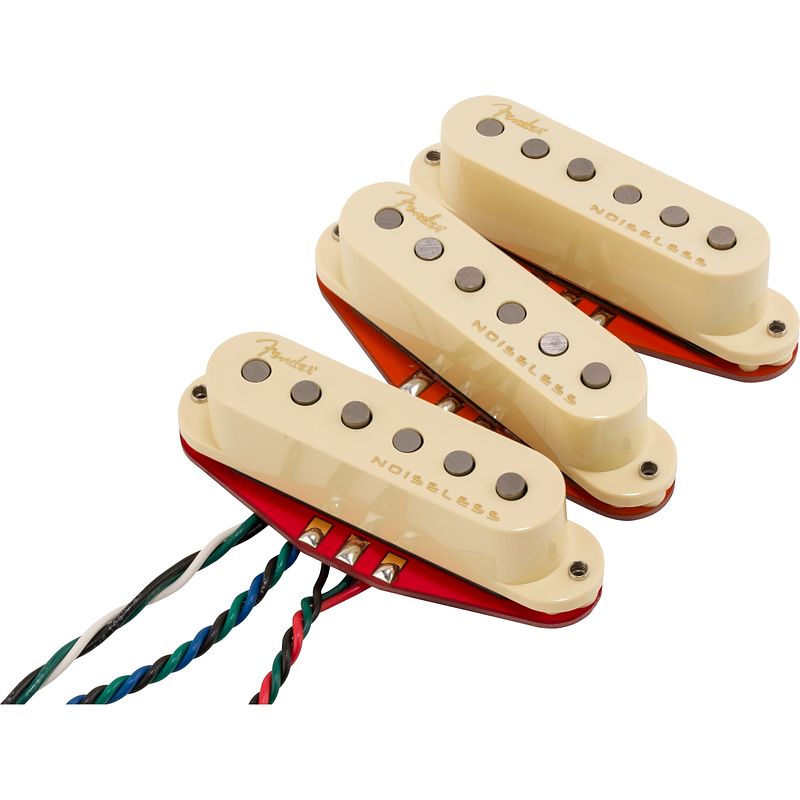 Foto van Fender ultra noiseless hot stratocaster pickups white (set van 3)