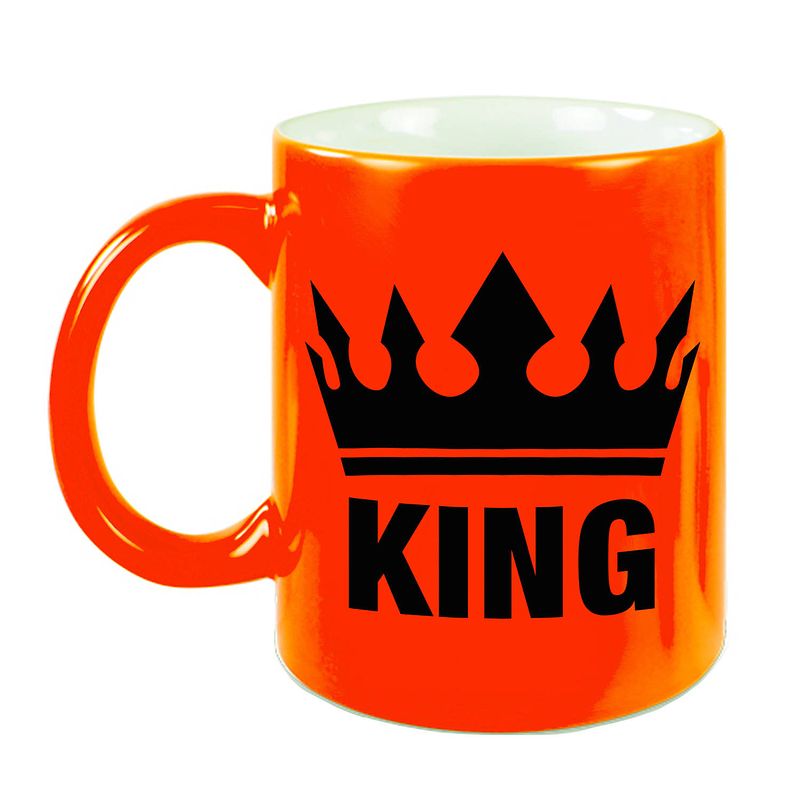 Foto van Cadeau king mok/ beker fluor neon oranje met zwarte bedrukking 300 ml - feest mokken