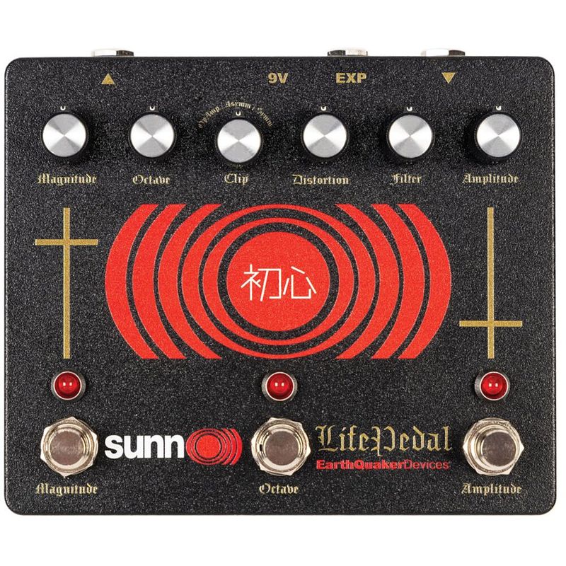 Foto van Earthquaker devices sunn o))) life pedal v3 distortion met blendable analog octave up en booster