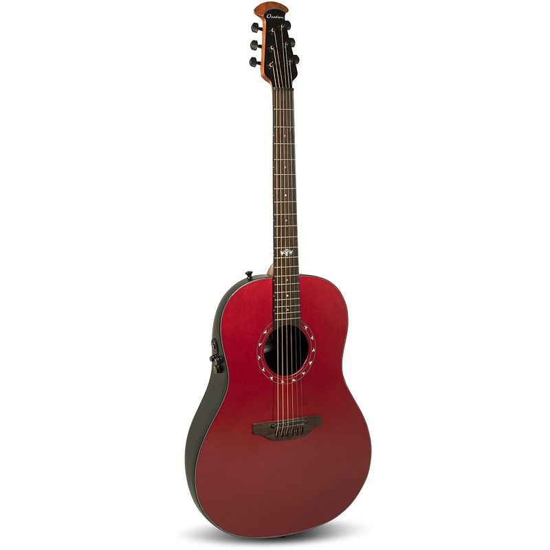 Foto van Ovation pro series ultra 1516vrm-g vampira red elektrisch-akoestische gitaar met soft case