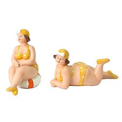 Foto van Woonkamer decoratie beeldjes set van 2 dikke dames - geel badpak - 11 cm - beeldjes
