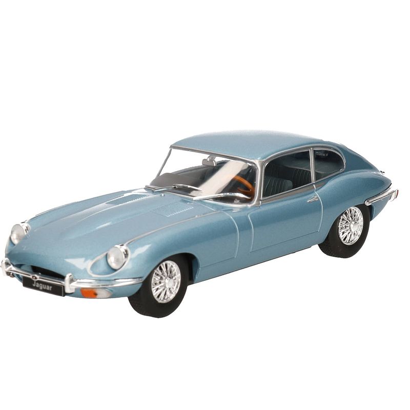 Foto van Modelauto jaguar e-type 1970 lichtblauw 19 cm - schaal 1:24 - speelgoedauto - miniatuurauto