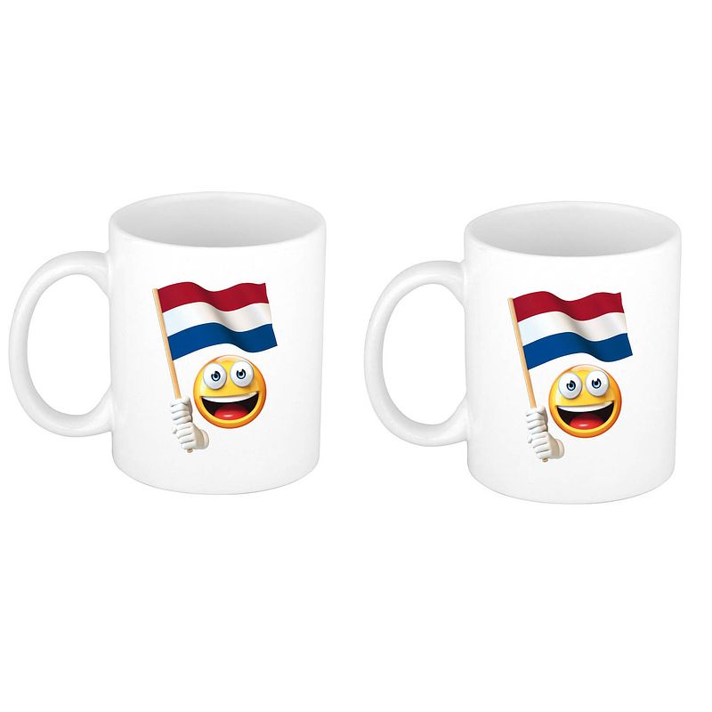 Foto van 2x stuks smiley vlag nederland mok/ beker wit 300 ml - feest mokken