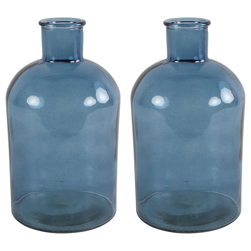 Foto van 2x stuks countryfield vaas - zeeblauw glas - apotheker fles - d14 x h27 cm - vazen