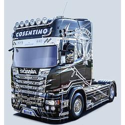 Foto van Italeri 3952 scania r730 streamline show truck vrachtwagen (bouwpakket) 1:24