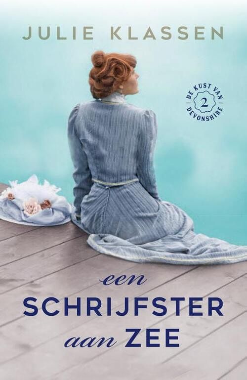 Foto van Een schrijfster aan zee - julie klassen - paperback (9789029735407)