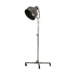 Foto van Livin24 industriële vloerlamp indy oud zilver.